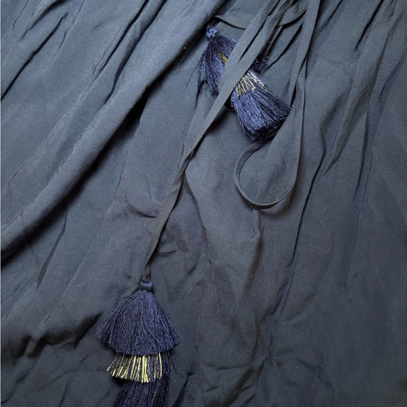 Lilly Pulitzer Blue Flutter Sleeve Blouse Relaxed Tie Front - Picture 3 of 6